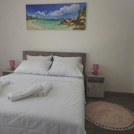 Apartament Mehmeti อุลซิน ภายนอก รูปภาพ