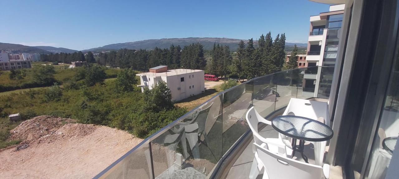 Apartament Mehmeti อุลซิน ภายนอก รูปภาพ